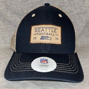 🏈🐦 Seattle Seahawks NFL Football Two-Tone Mesh Hat 🐦🏈